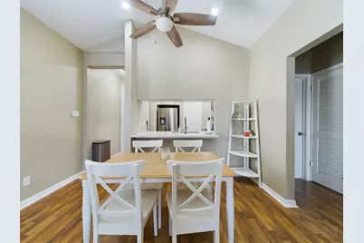 711 W 21st Street #304, Austin, TX 78705 - Photo 3