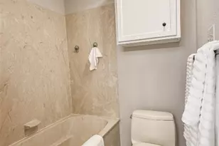 1406 Broken Hills Dr, Horseshoe Bay, TX 78657 - Photo 11