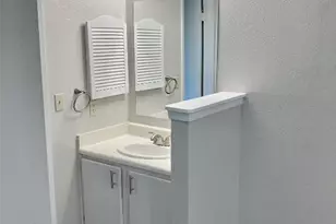 1809B Prairie Knoll Ct, Austin, TX 78758 - Photo 11