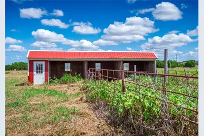 1301 County Rd 228, Florence, TX 76527 - Photo 33