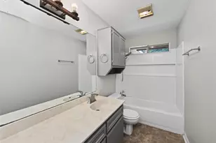 1710 Oaklawn Dr, Taylor, TX 76574 - Photo 25