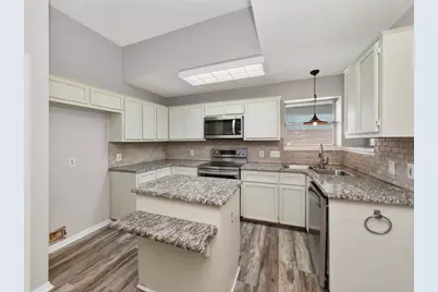 1710 Oaklawn Drive, Taylor, TX 76574 - Photo 9
