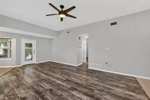 1710 Oaklawn Dr, Taylor, TX 76574 - Photo 5