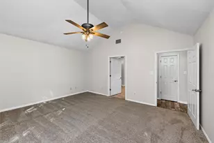 1710 Oaklawn Dr, Taylor, TX 76574 - Photo 13