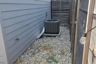 7601 Carver Ave, Austin, TX 78752 - Photo 11