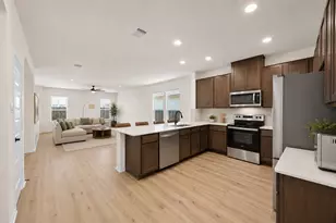 137 Lost Treasure Ter, Georgetown, TX 78628 - Photo 3