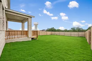 104 Kirra Ct, Georgetown, TX 78626 - Photo 35