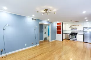 1304 Summit St, Austin, TX 78741 - Photo 3