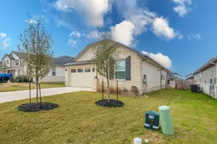 228 Citation Dr, Jarrell, TX 76537 - Photo 27