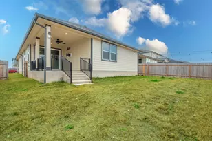 228 Citation Dr, Jarrell, TX 76537 - Photo 23