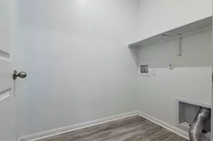 228 Citation Dr, Jarrell, TX 76537 - Photo 17