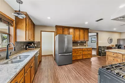 1192 County Road 138, Giddings, TX 78942 - Photo 7
