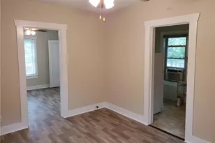 405 E 38th St, Austin, TX 78705 - Photo 5