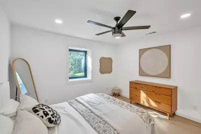 2100 Apricot Glen Drive, Austin, TX 78746 - Photo 17