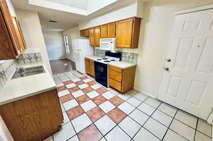5207 Thunderbird St, Lago Vista, TX 78645 - Photo 13