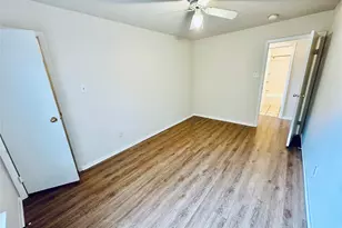 5207 Thunderbird St, Lago Vista, TX 78645 - Photo 27