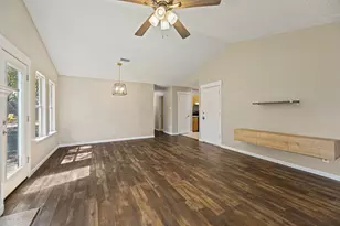 906 Oleander Ln, Round Rock, TX 78664 - Photo 11