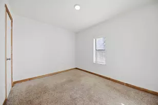 533 Giddings St, Lexington, TX 78947 - Photo 11