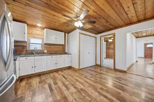 533 Giddings St, Lexington, TX 78947 - Photo 21