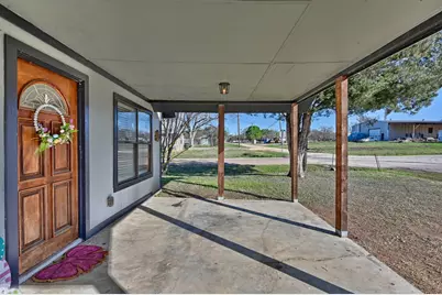 533 Giddings Street, Lexington, TX 78947 - Photo 5