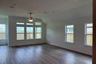 311 Greinert Dr, Taylor, TX 76574 - Photo 5