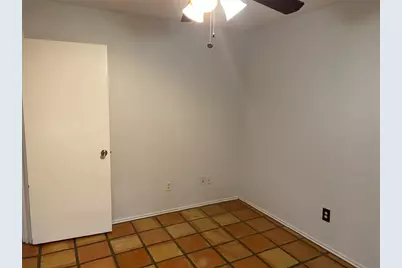 8102 Treehouse Lane, Austin, TX 78749 - Photo 11