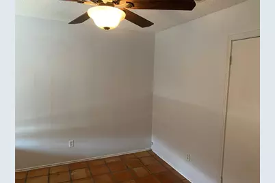 8102 Treehouse Lane, Austin, TX 78749 - Photo 9