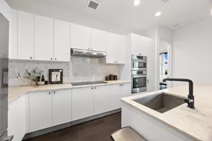 800 Embassy Dr, Austin, TX 78702 - Photo 9