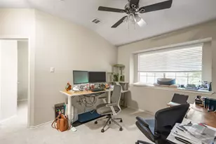 1900 Scofield Ridge Pkwy, Austin, TX 78727 - Photo 15