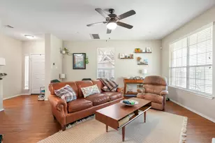 1900 Scofield Ridge Pkwy, Austin, TX 78727 - Photo 9