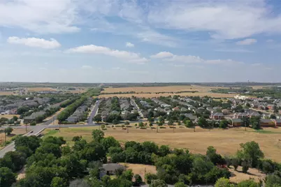 910 E 20th Street, Georgetown, TX 78626 - Photo 9