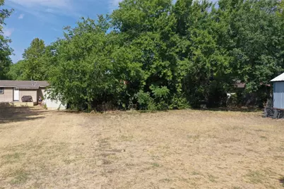 910 E 20th Street, Georgetown, TX 78626 - Photo 13