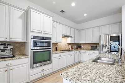 7721 Haggans Lane, Austin, TX 78739 - Photo 9