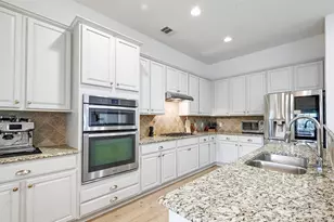 7721 Haggans Ln, Austin, TX 78739 - Photo 9