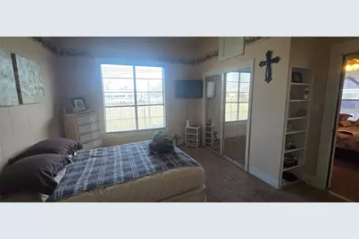 420 W 6th Street, Taylor, TX 76574 - Photo 9