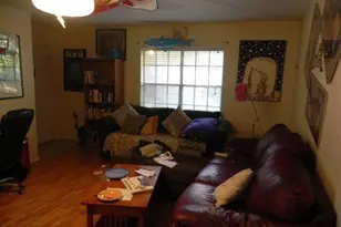 910 Duncan Ln, Austin, TX 78705 - Photo 13