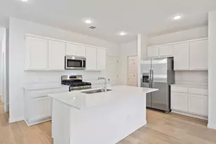 184 Hornet St, Elgin, TX 78621 - Photo 5