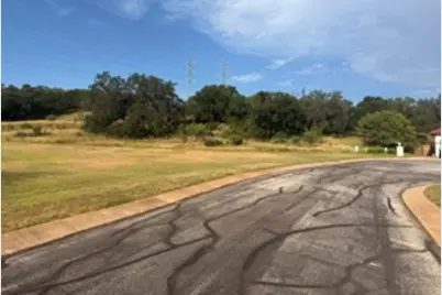 127 Edwards Circle, Horseshoe Bay, TX 78657 - Photo 3