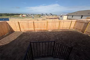 360 Brannigan Dr, Jarrell, TX 76537 - Photo 23
