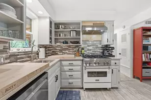 8801 Redfield Ln, Austin, TX 78758 - Photo 13