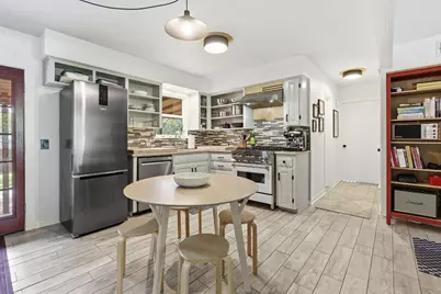 8801 Redfield Lane, Austin, TX 78758 - Photo 5