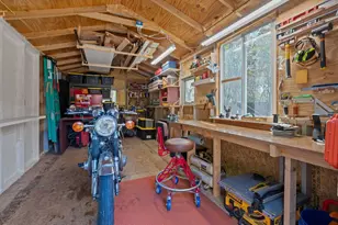 8801 Redfield Ln, Austin, TX 78758 - Photo 29