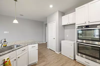 14004 Lyndon B Johnson Street, Manor, TX 78653 - Photo 7