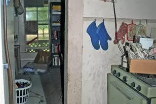 7887 Pettytown Rd, Red Rock, TX 78662 - Photo 23