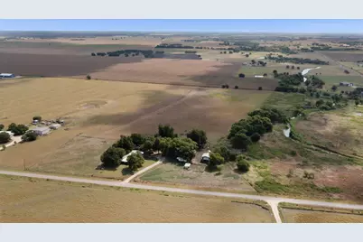 451 County Road 416, Taylor, TX 76574 - Photo 39
