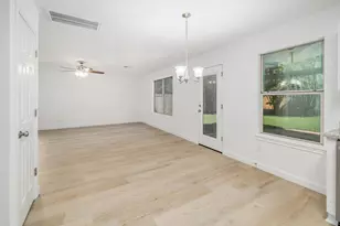 709 Los Robles Rd, Leander, TX 78641 - Photo 13