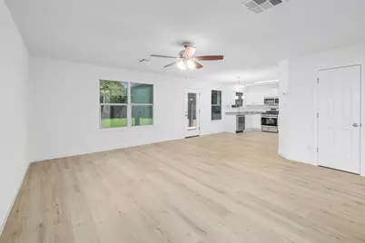 709 Los Robles Road, Leander, TX 78641 - Photo 5