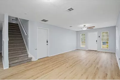 8706 Dandelion Trail, Austin, TX 78745 - Photo 9