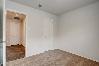 121 Roanwood Drive, San Marcos, TX 78666 - Photo 15