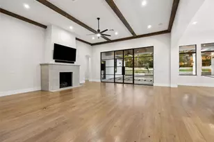 2702 Mountain Laurel Dr, Austin, TX 78703 - Photo 11